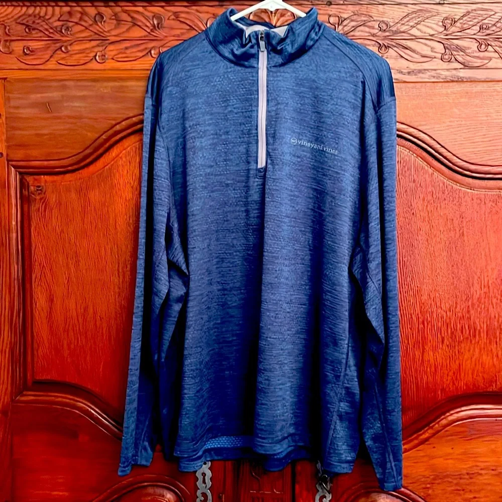 Vineyard Vines Performance Fabric 1/4 Zip - Picture 1 of 1